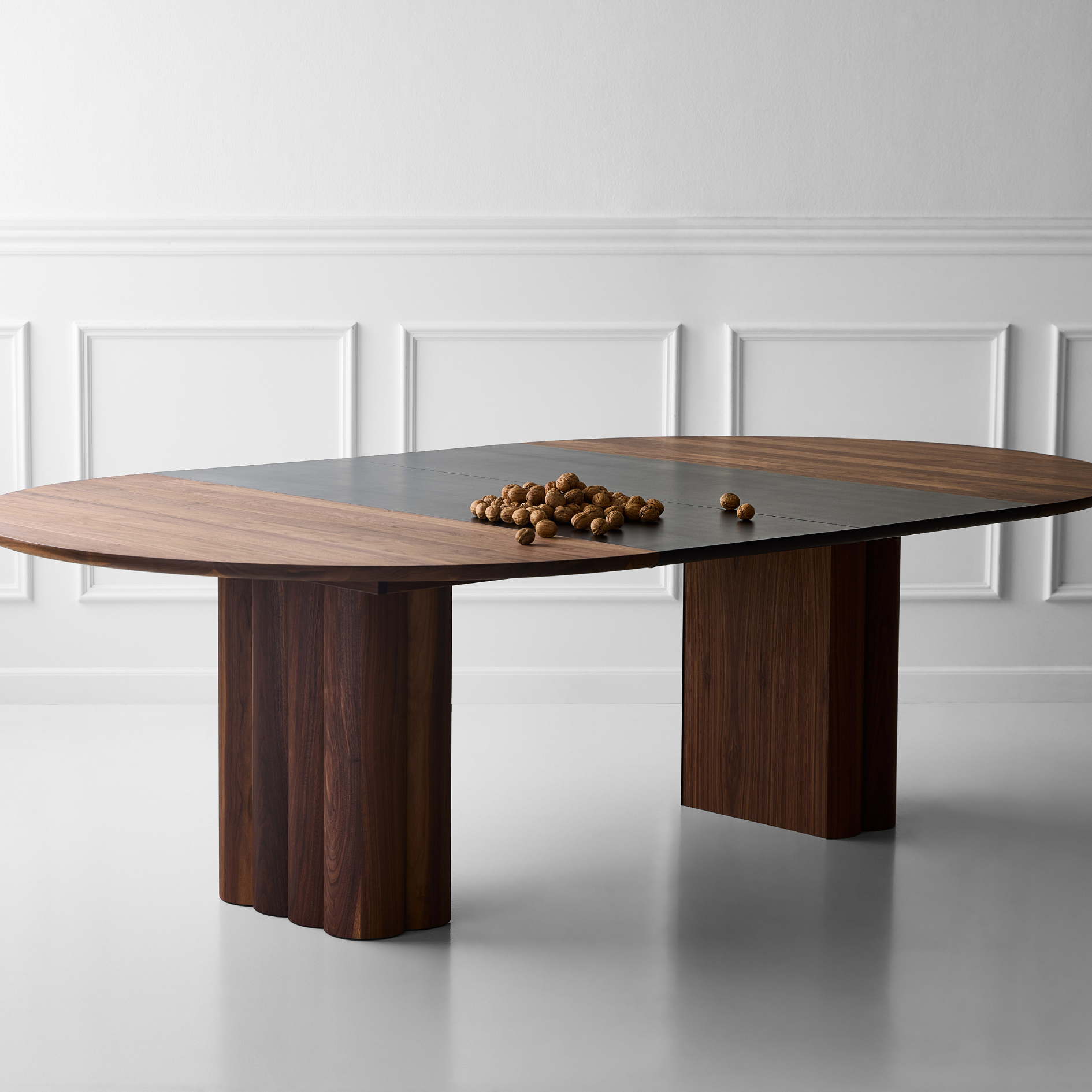 Plush Table Round
